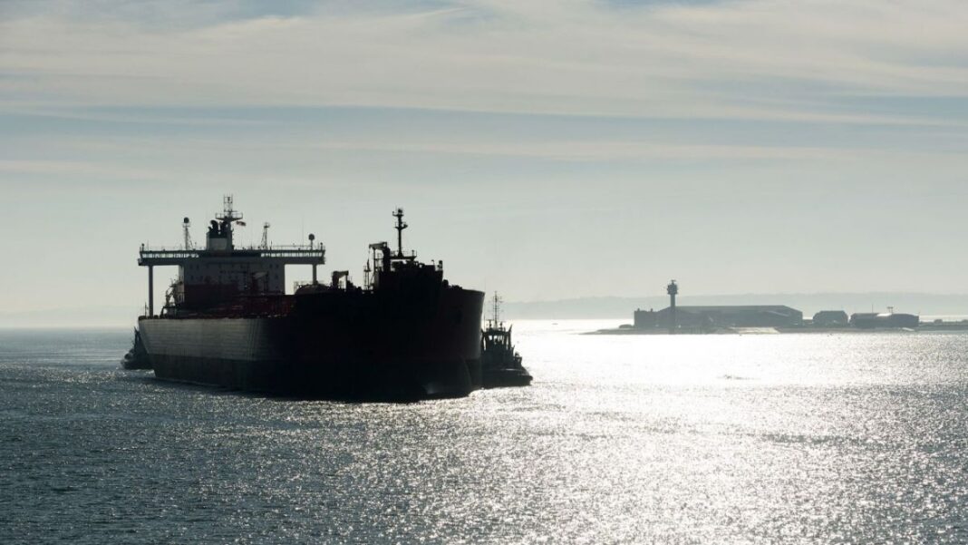 US Intensifies Pressure: Six More Ships Sanctioned After Dramatic Tanker Seizure Off Venezuela